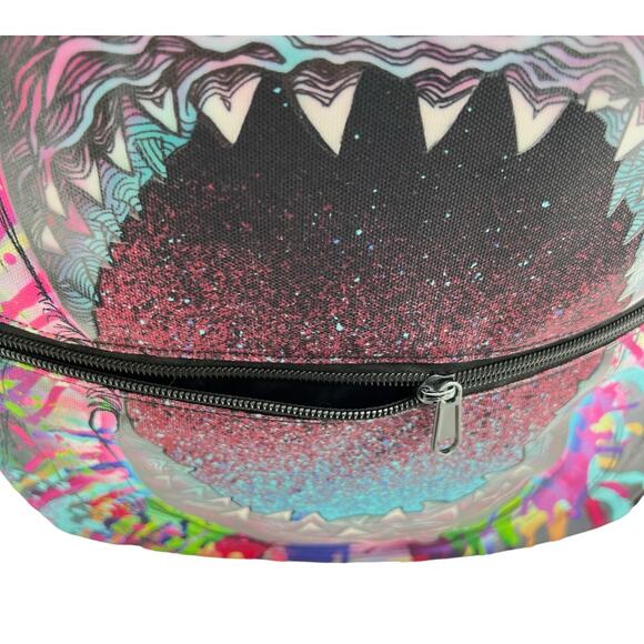 Mojo Backpacks Great White Shark Color Spatter Drip Canvas Outer Pockets 16x11x6 - Picture 9 of 12